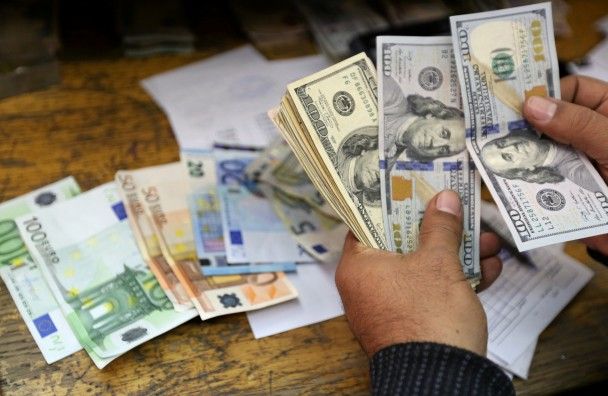 Курс валют на суботу, 1 серпня: скільки коштують долар, євро і злотий