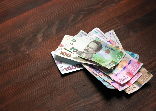 В Україні ввели в обіг нові 200 гривень: у НБУ розповіли, що робити зі старими купюрами